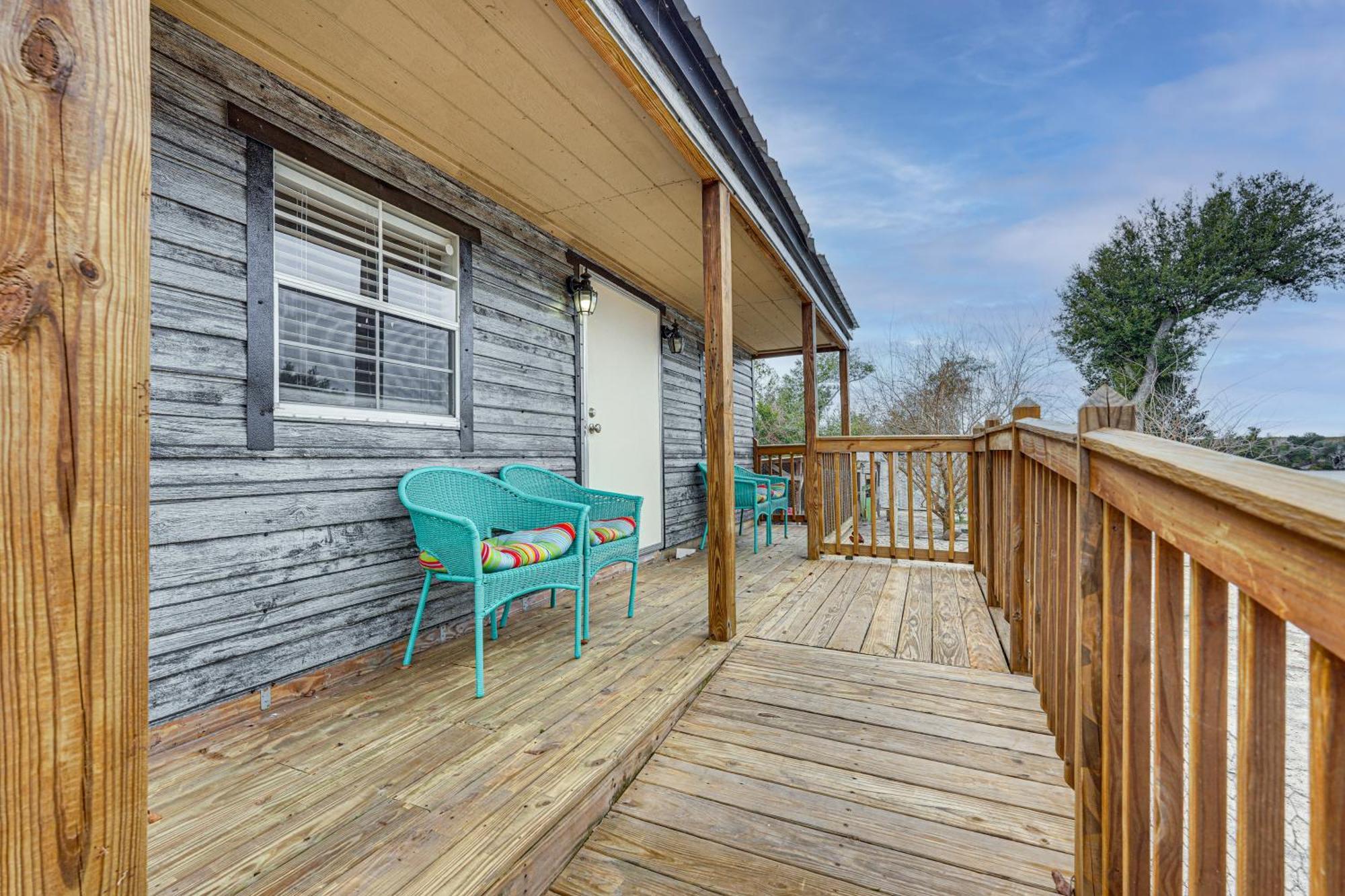 Lakefront Panama City Studio With Hot Tub Access Exterior foto