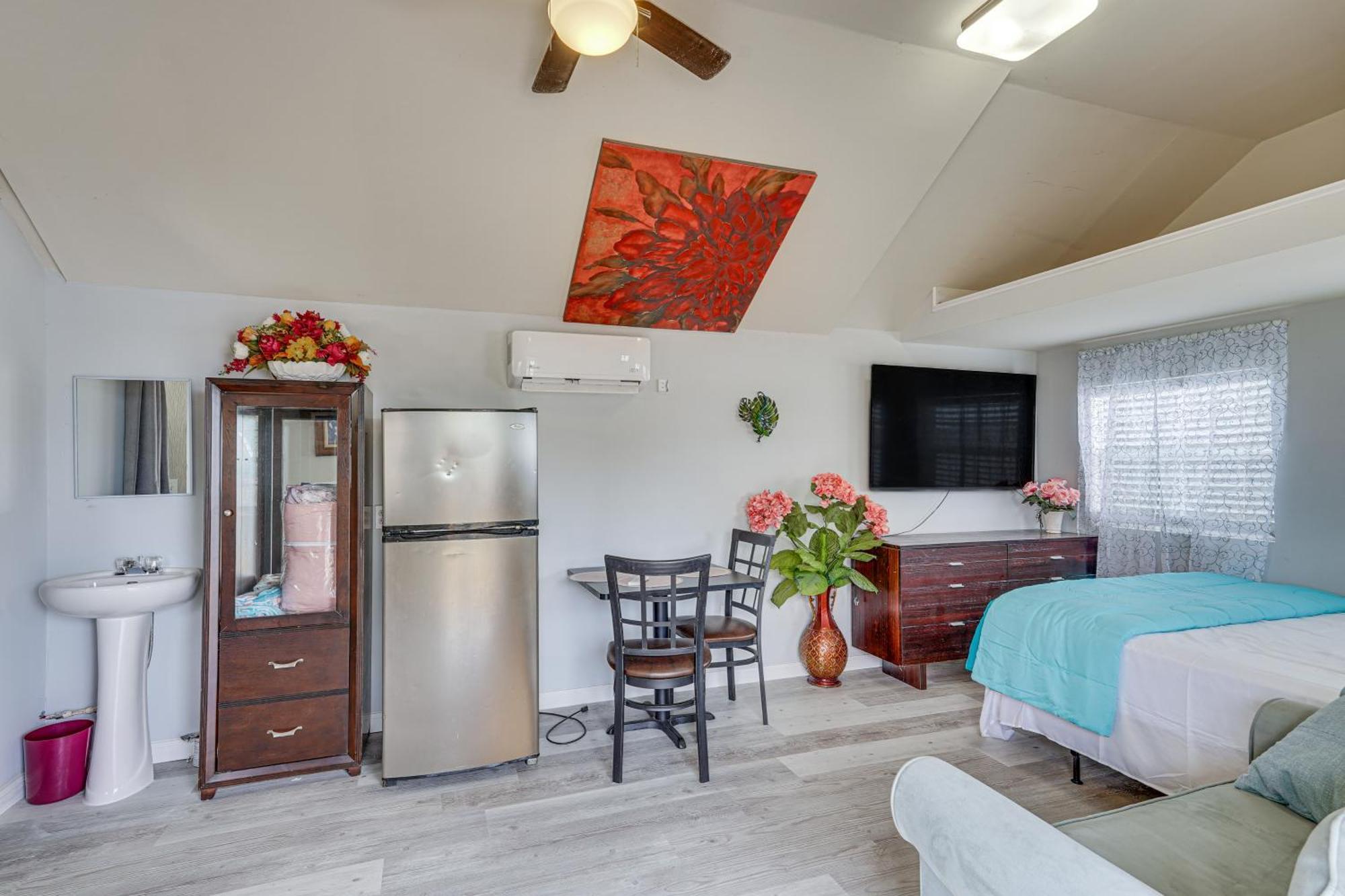 Lakefront Panama City Studio With Hot Tub Access Exterior foto